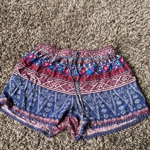 Hollister ruffle shorts